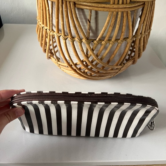 Henri Bendel Cosmetic Pouch Bag - Picture 3 of 12